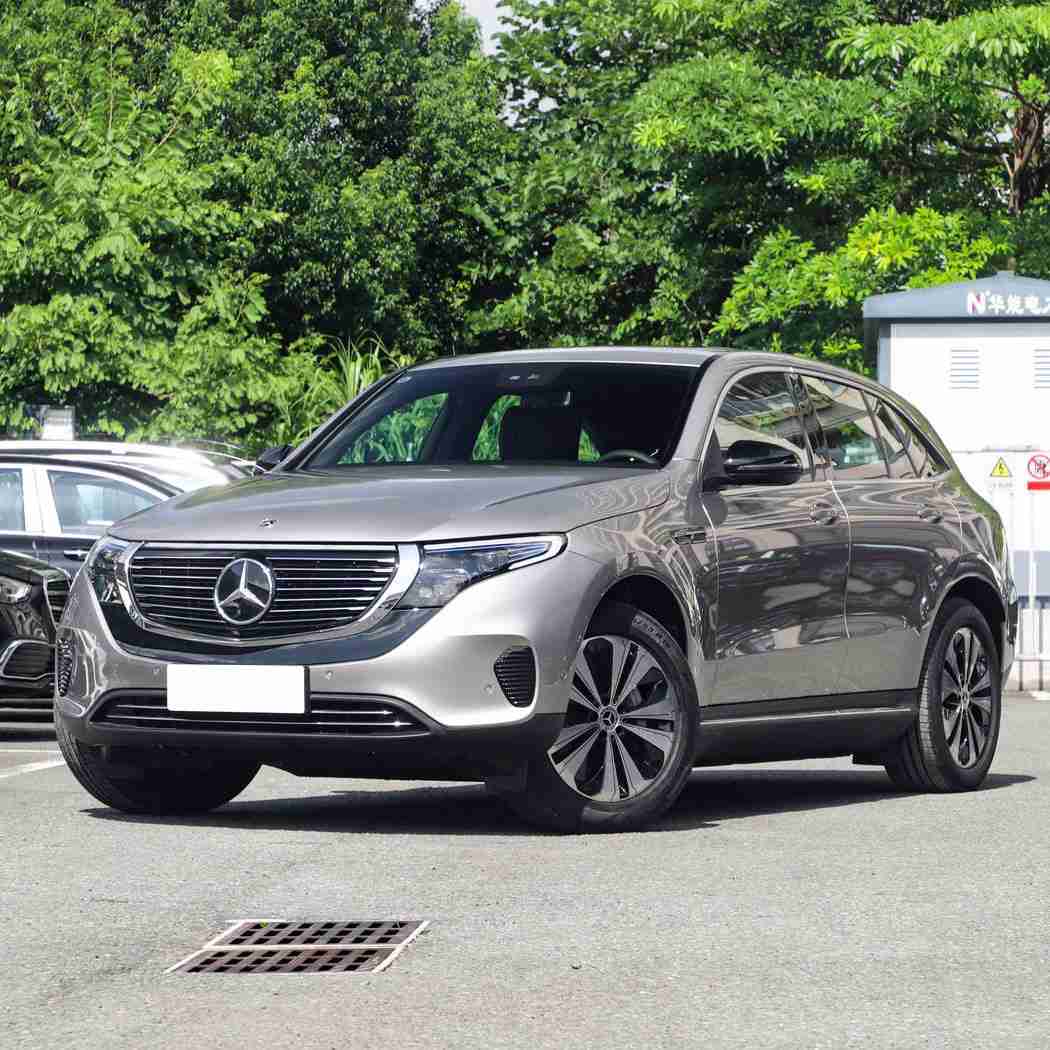 メルセデスEQC SUV
