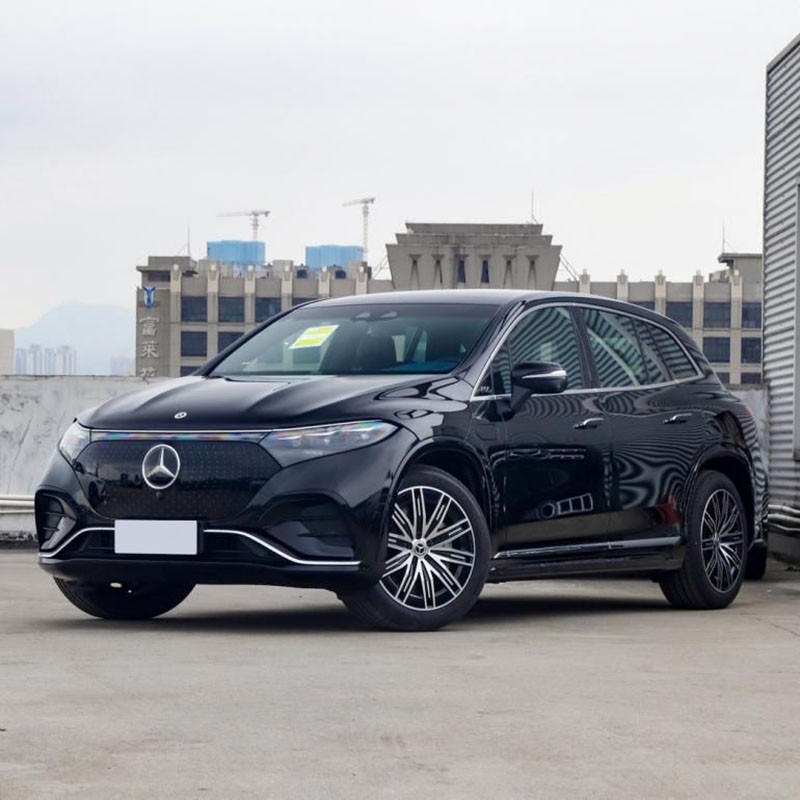 メルセデスEQS SUV