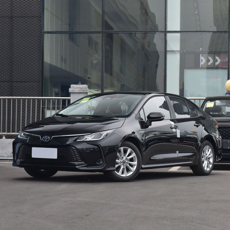 トヨタカローラハイブリッド電気セダン